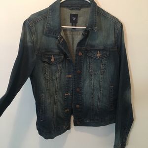 Gap jean jacket size M